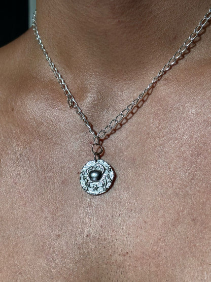 The Crab Pendant